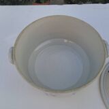 St Uze tureen