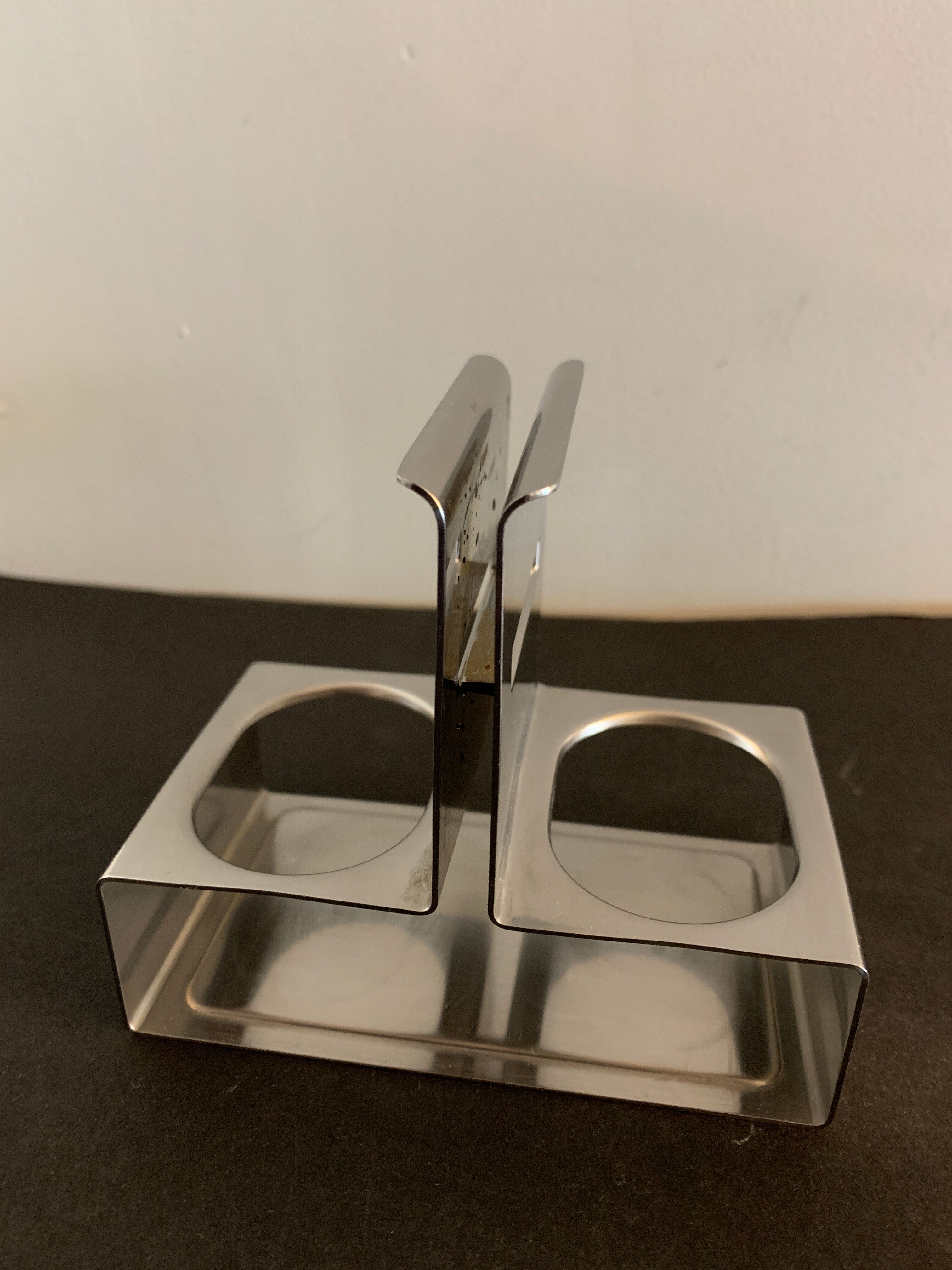 Italian salt and pepper shaker in stainless steel and Alessi glass, 1980
