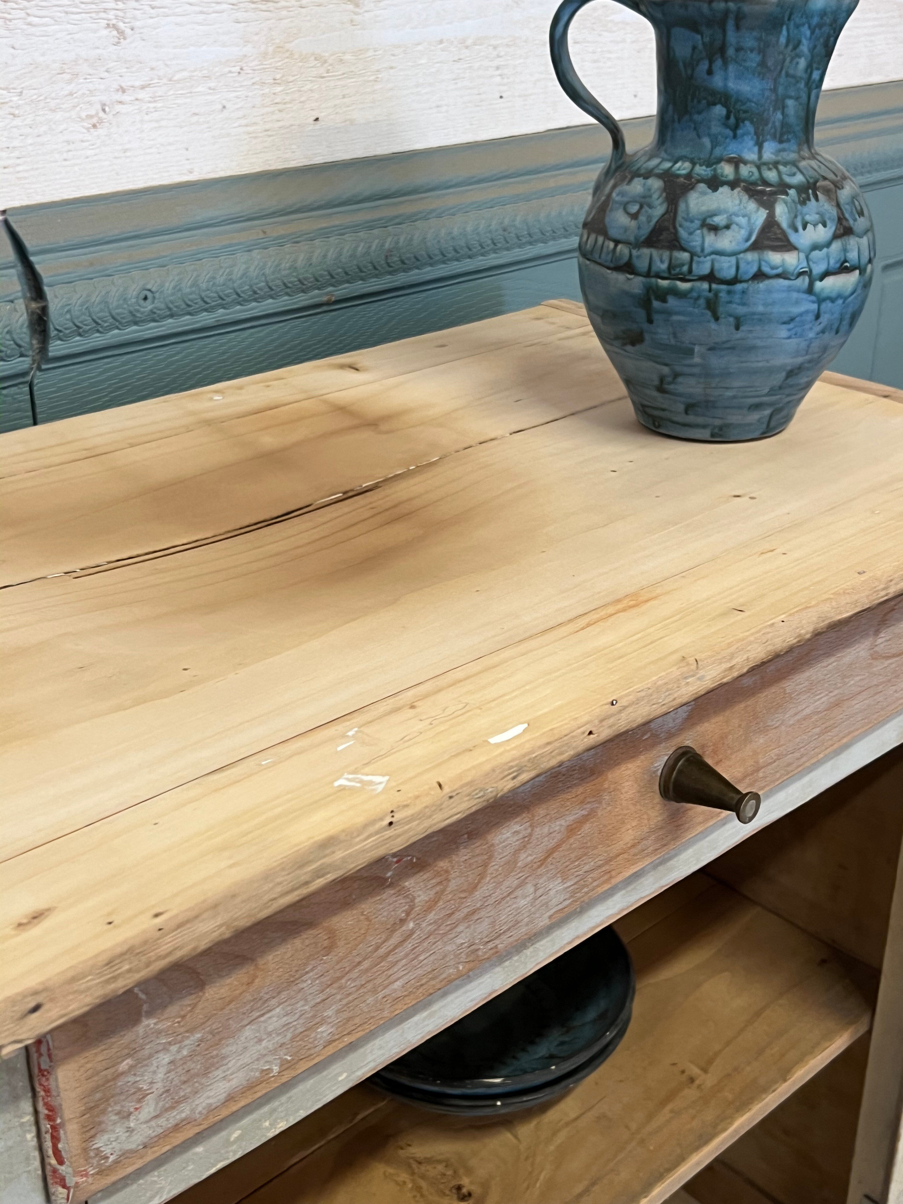 Commode parisienne patinée