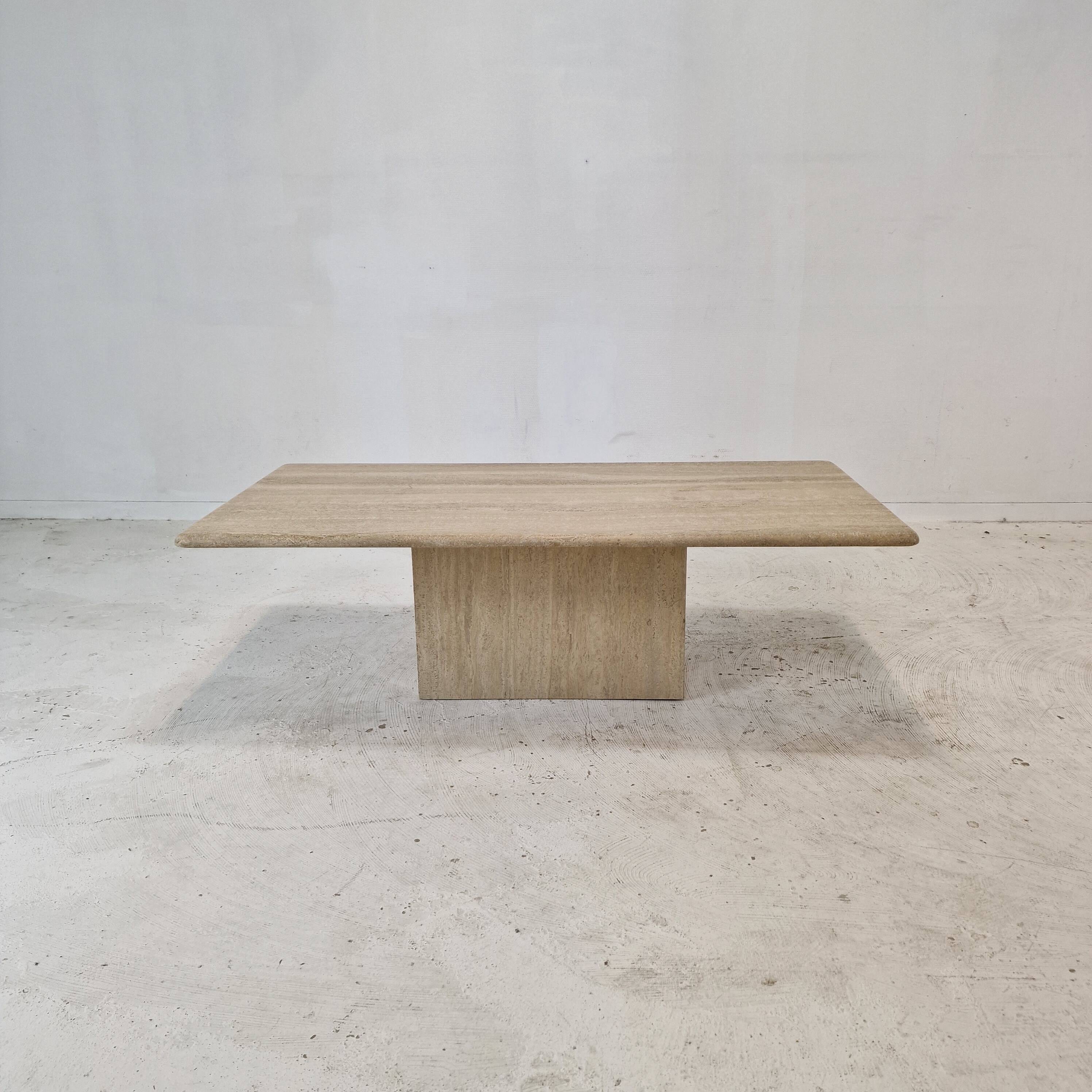 Italian Rectangle Coffee Table in Travertine, 1980s