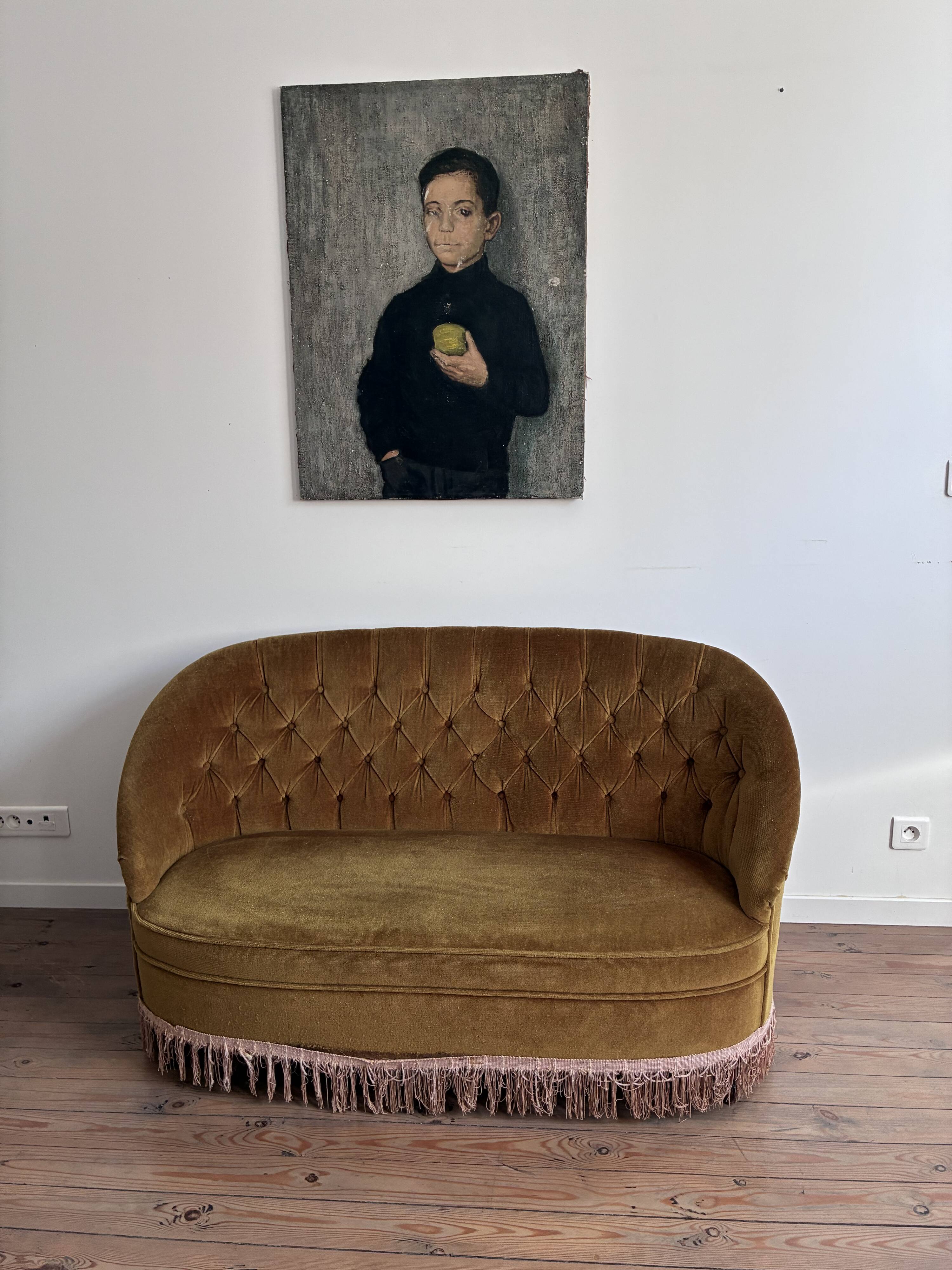 Two-seater toad sofa