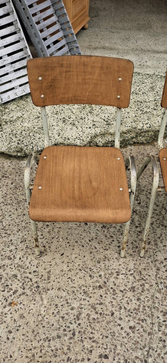 Chaises industrielles
