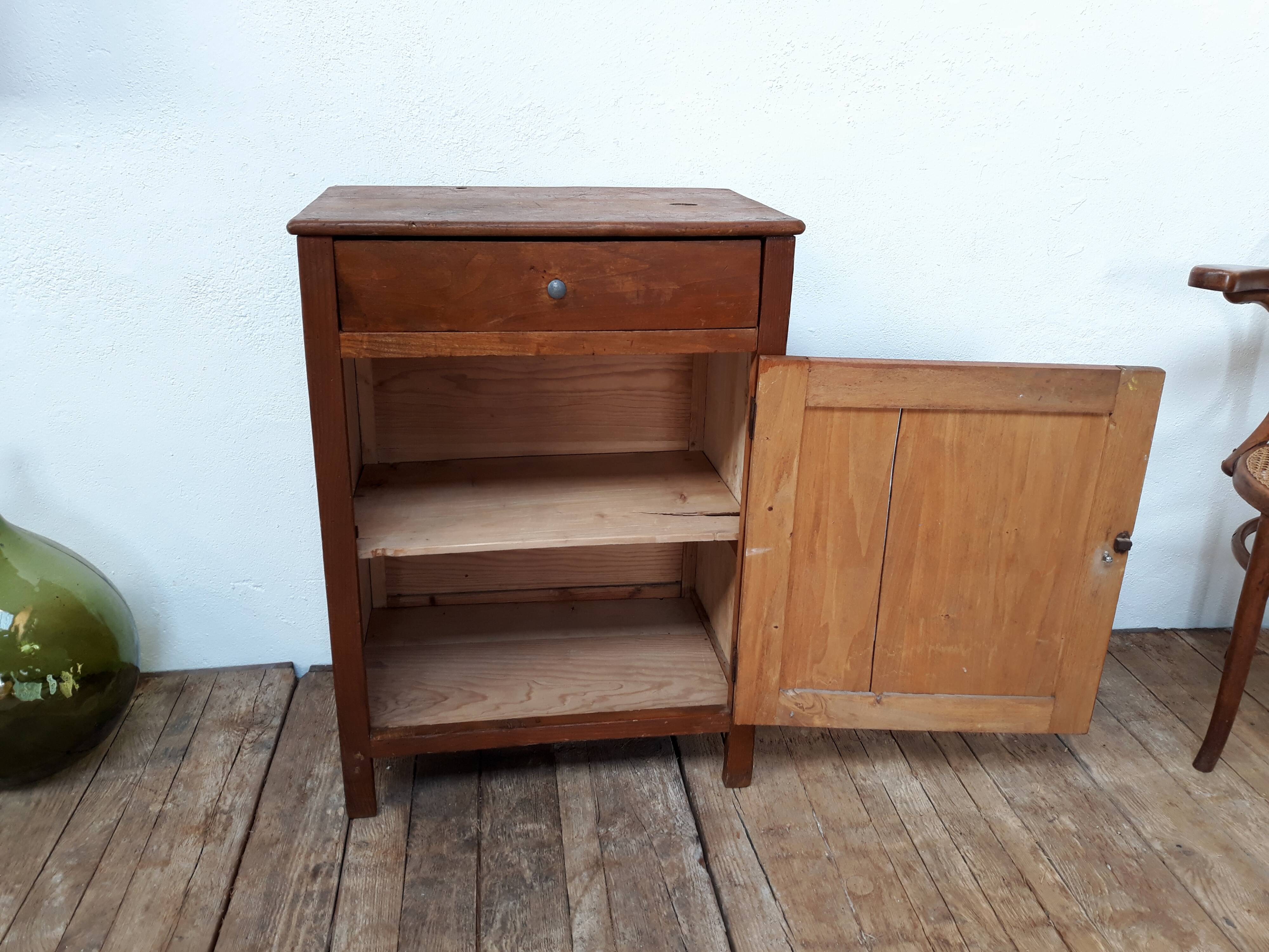 Small buffet, Paris 1950