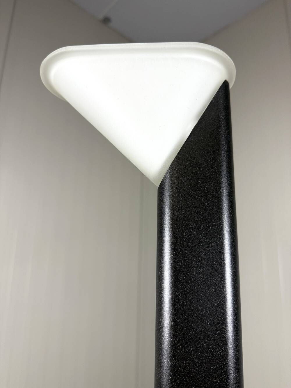 Arelux Milano minimalist floor lamp 1980’s