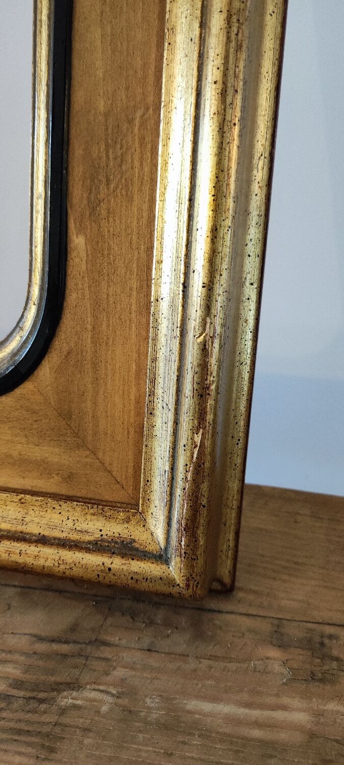 Pair of gilded wooden frames