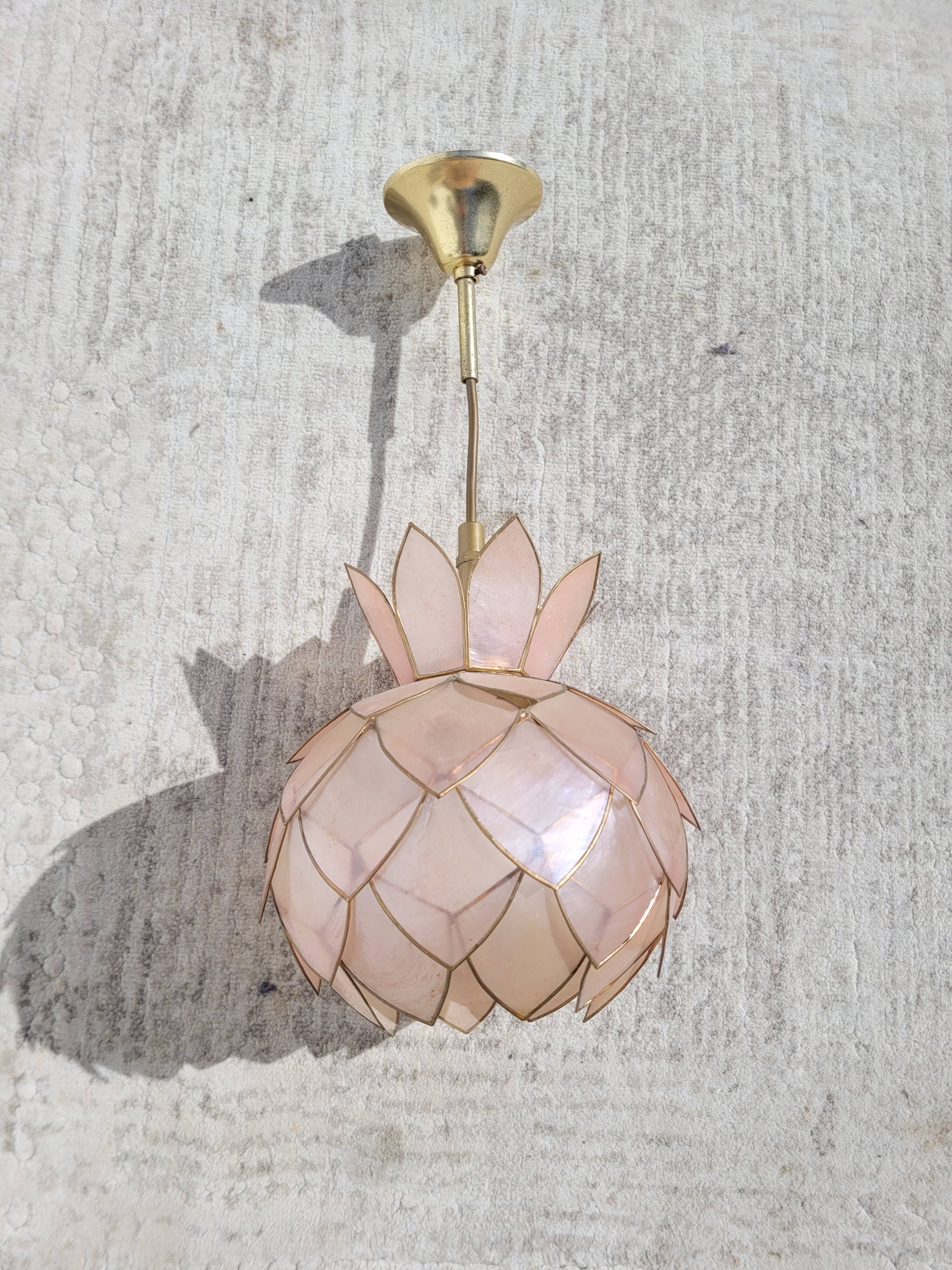 Lotus ceiling lamp in pink mother-of-pearl and brass