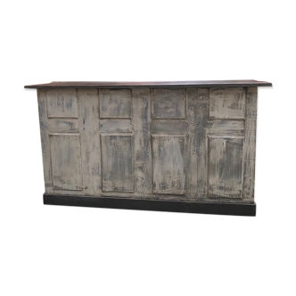 Grey patina bar counter