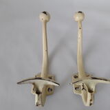 1 lot of 2 industrial hooks
