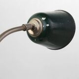 Lampe de bureau industrielle vintage en métal, France vers 1920