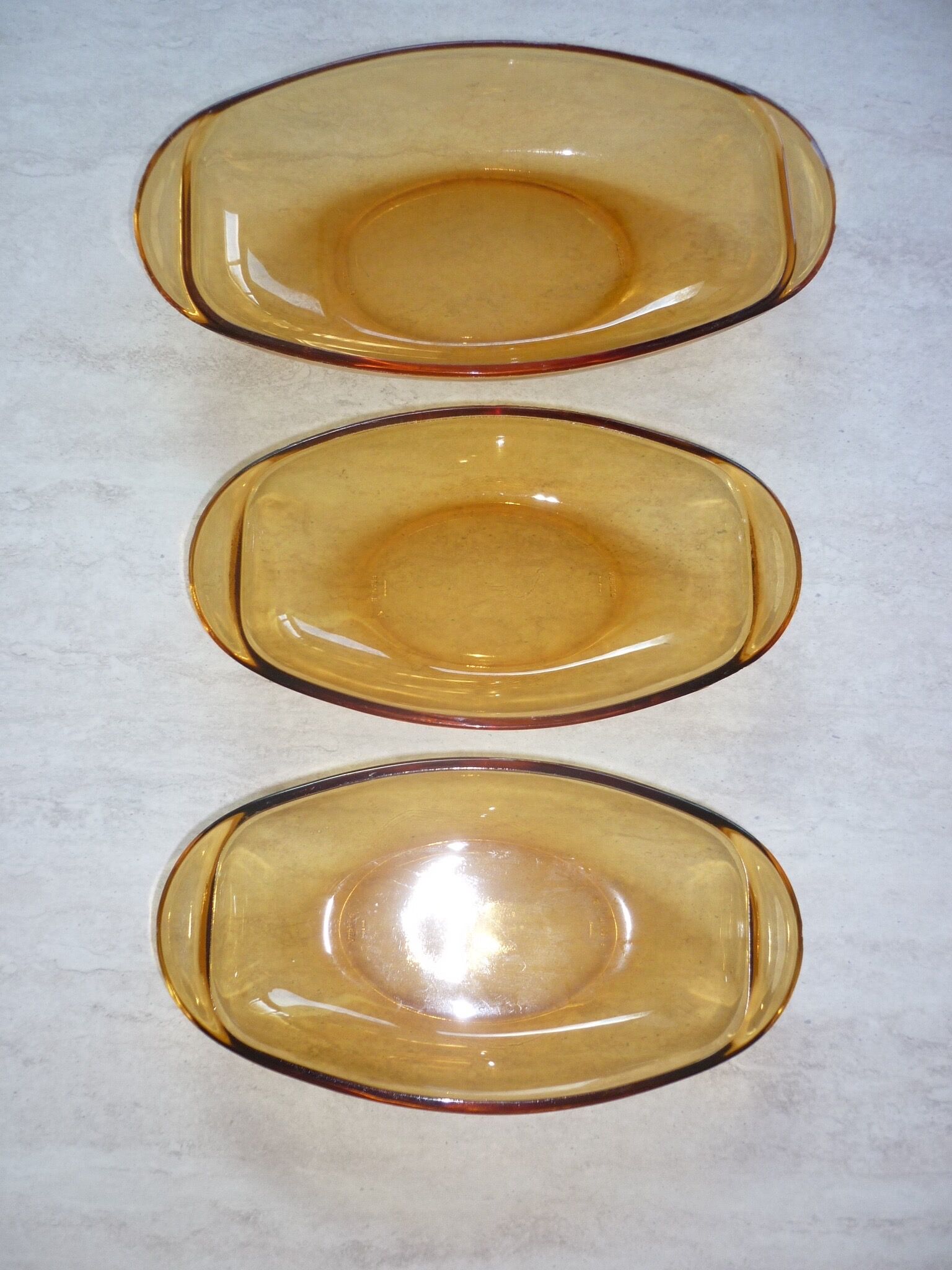 Set of 3 ramekins in amber glass vereco