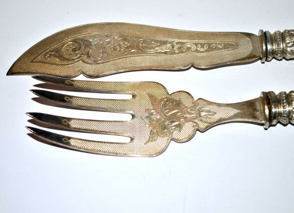 Service à poisson en Argent fourré ancien - Couvert de service gravé et guilloché Napoléon III
