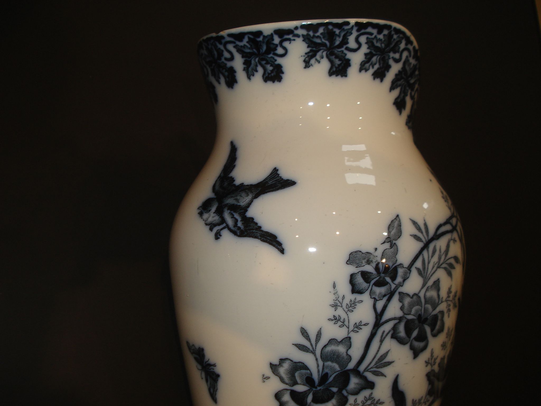 Nécessaire de toilette en faience, vintage 19°