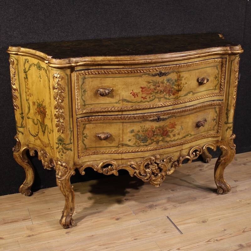 Venetian commode in Baroque style from the 20th century