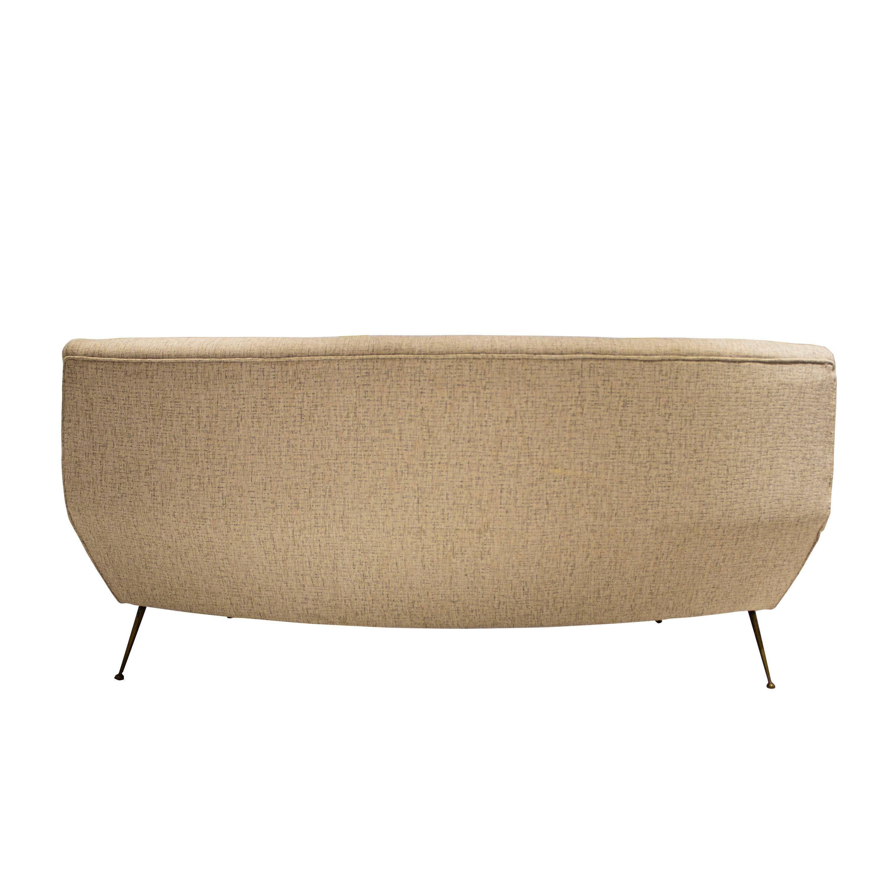 Canapé italien courbé en coton chenille ivoire Gigi Radice Mid-Century Modern