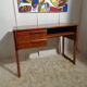 Bureau vintage des années 50 pied traineau teck