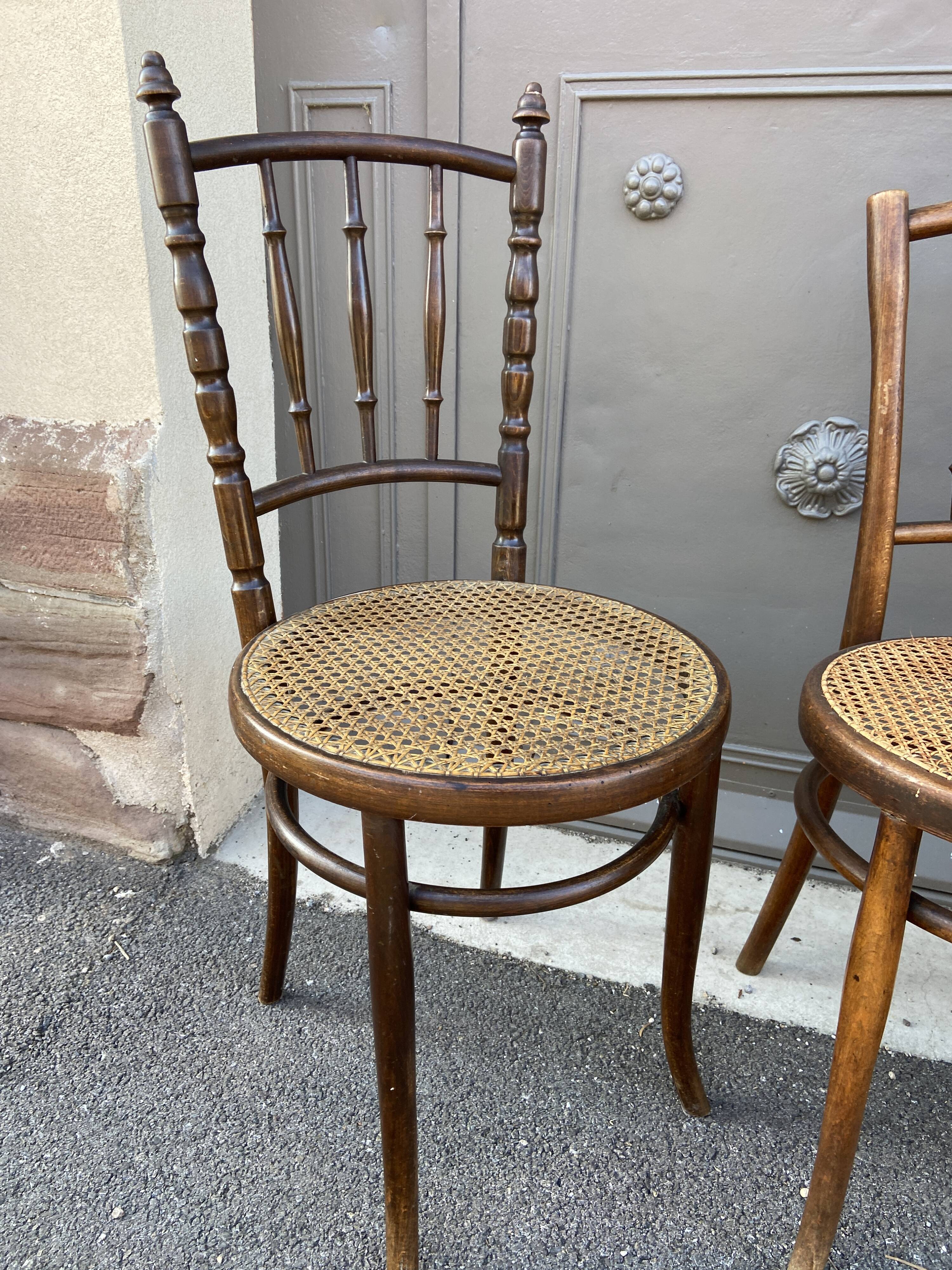 Set of 4 Mismatched pramed wood coffee bistro chairs