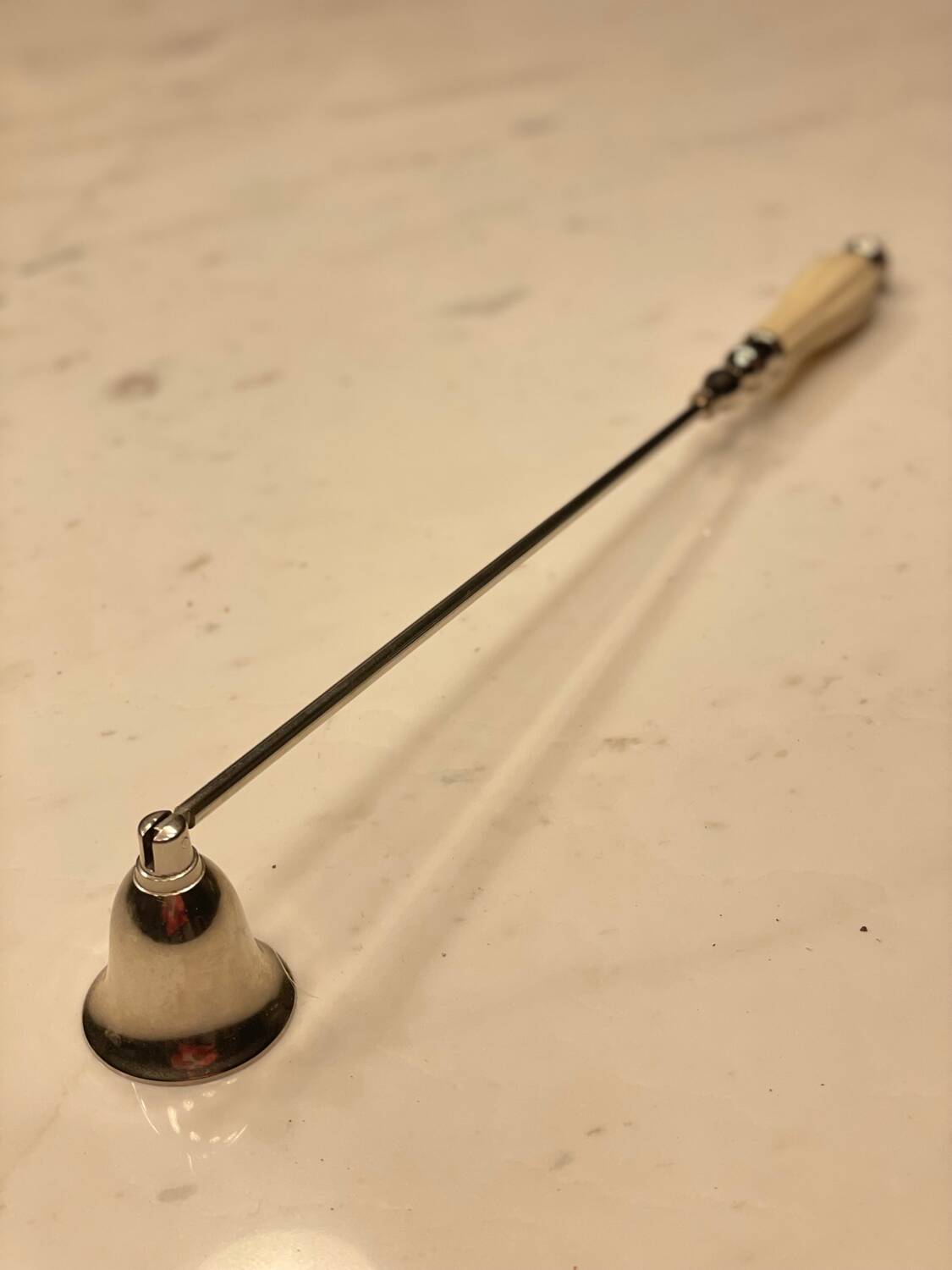 Candle snuffer