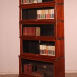 Globe Wernicke Bookcase in Oak, 5 Sections with a Projection