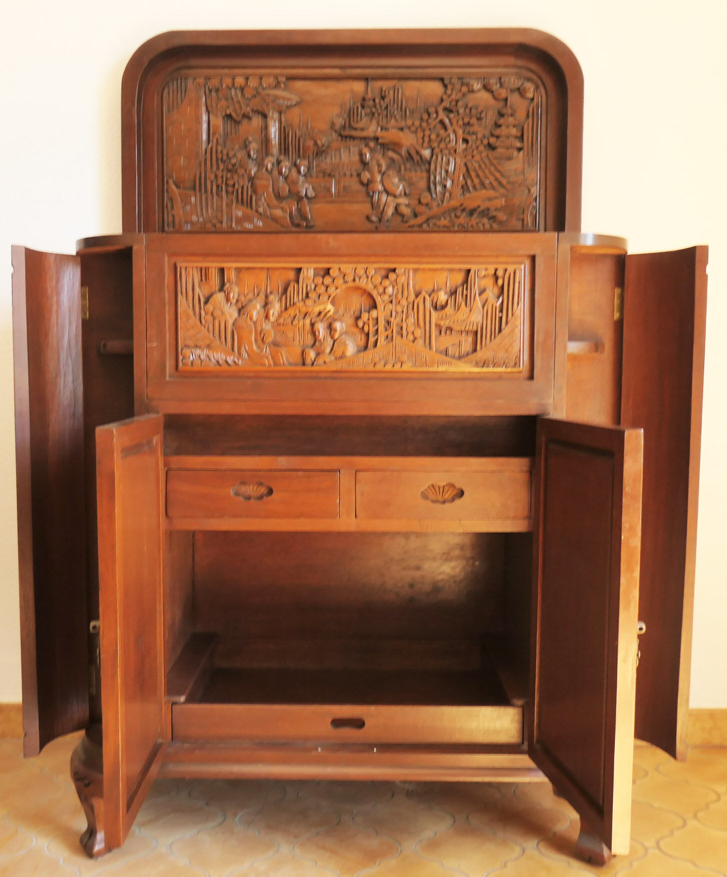 Carved wooden chinese bar