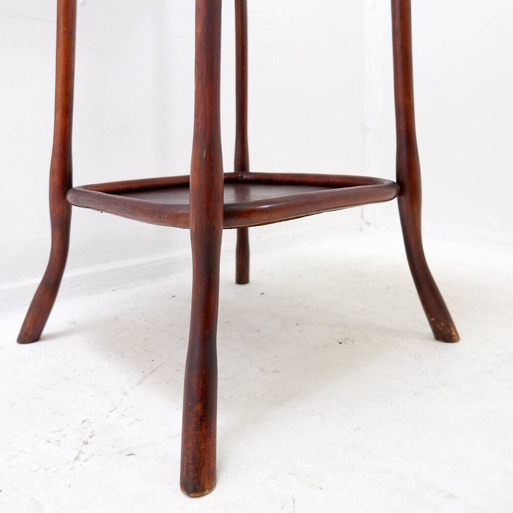 Art Nouveau side table in bent wood no. 960 by J&J Kohn - 1920s