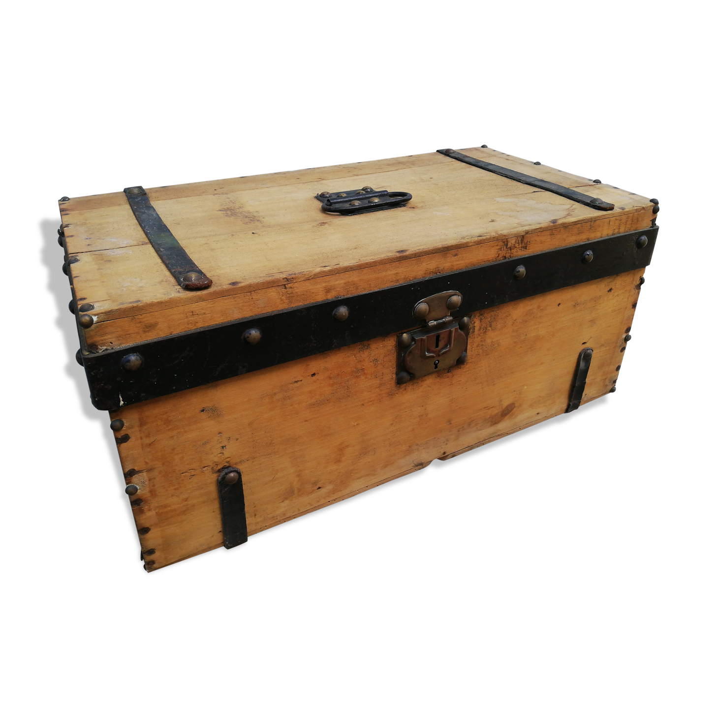 Wooden trunk