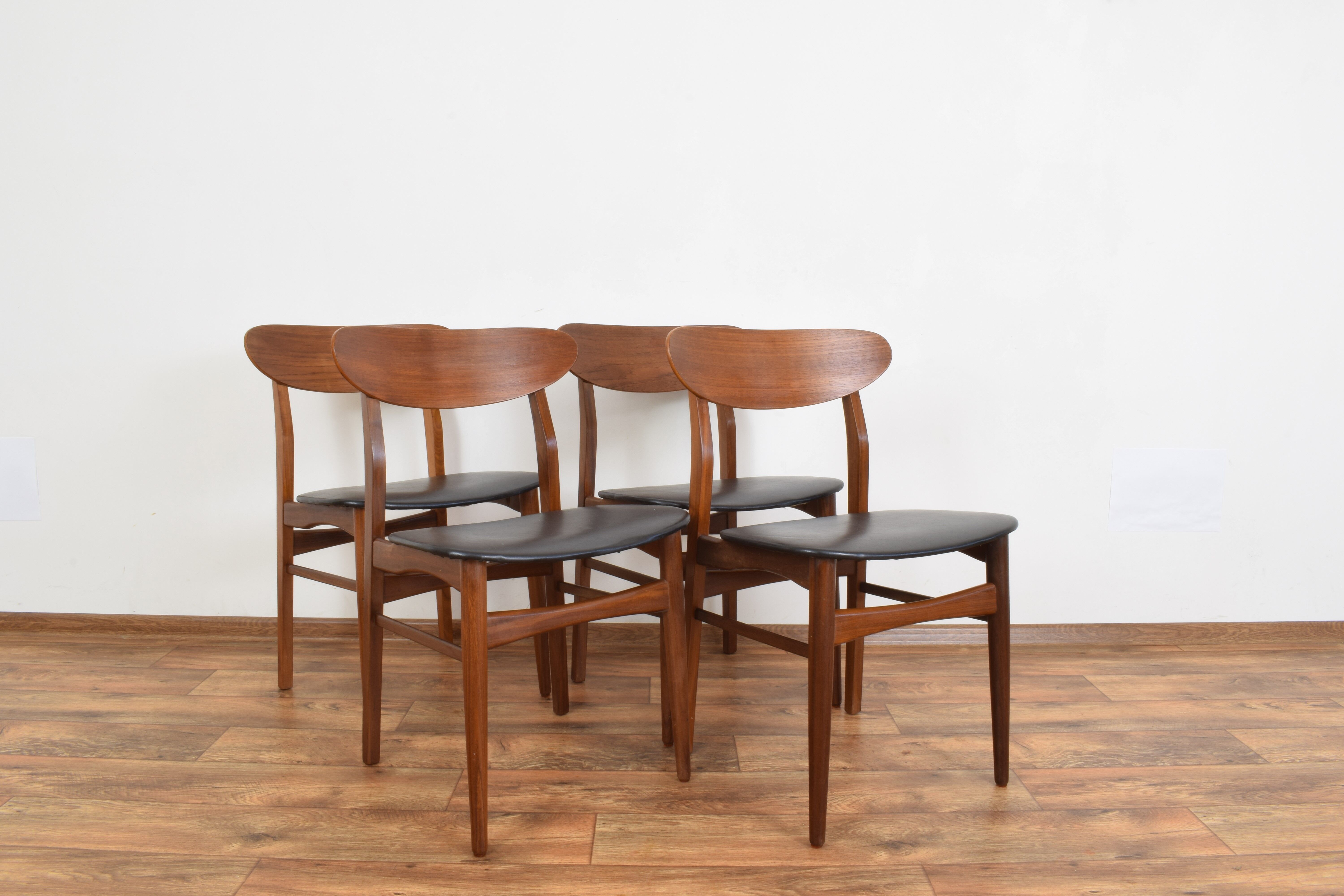 Danish teak dining chairs, 1960