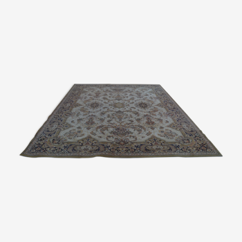 Old carpet 250x320cm