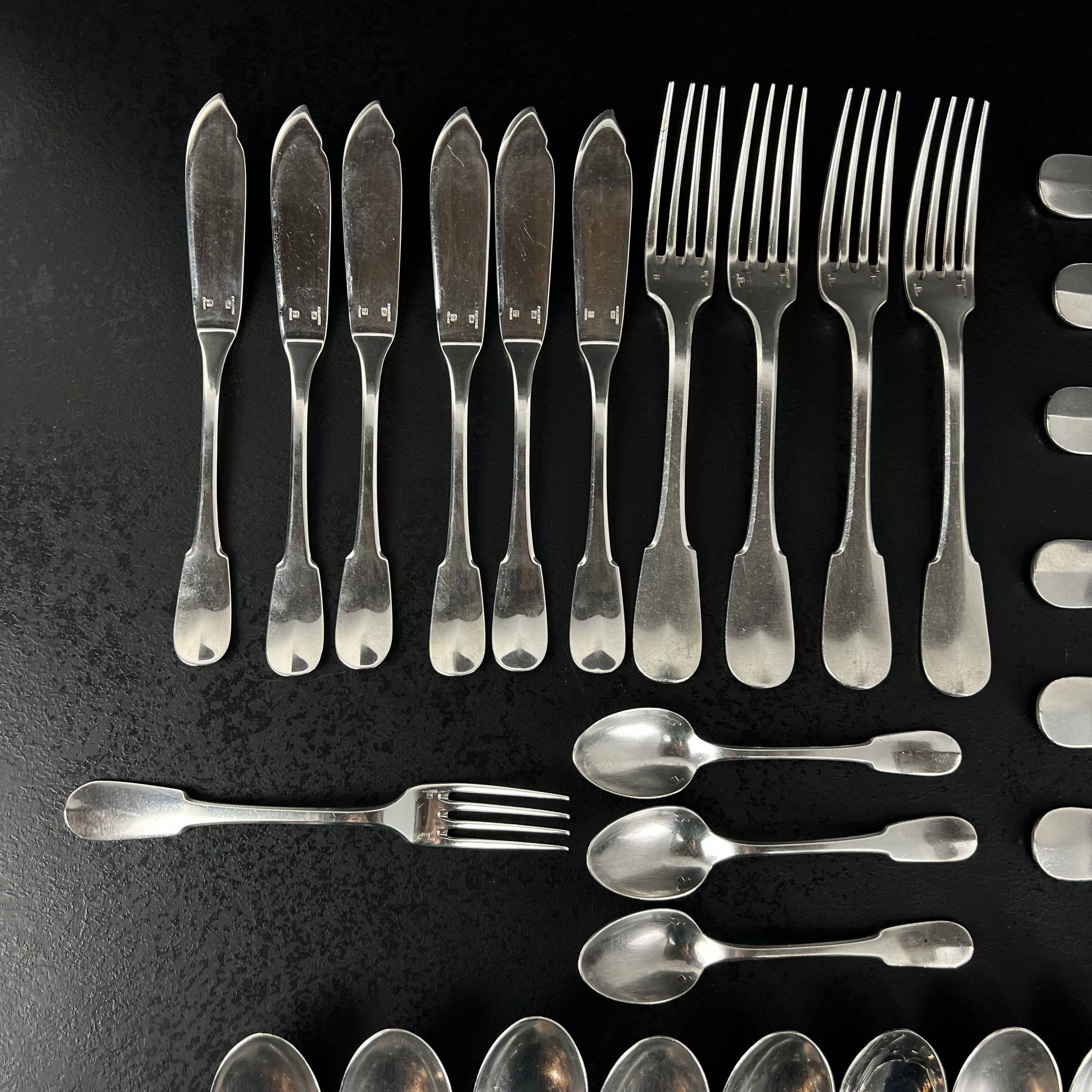 Christofle silver-plated cutlery set – Cluny model – 36 pieces