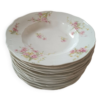 12 Assiettes creuses Haviland. Limoges Paris.