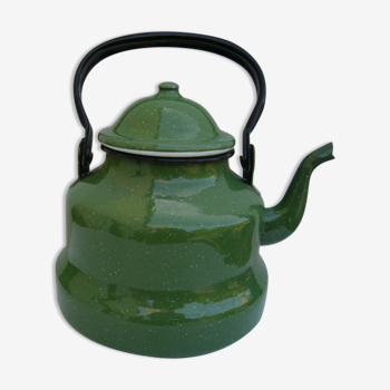 Enamelled kettle of the 50s