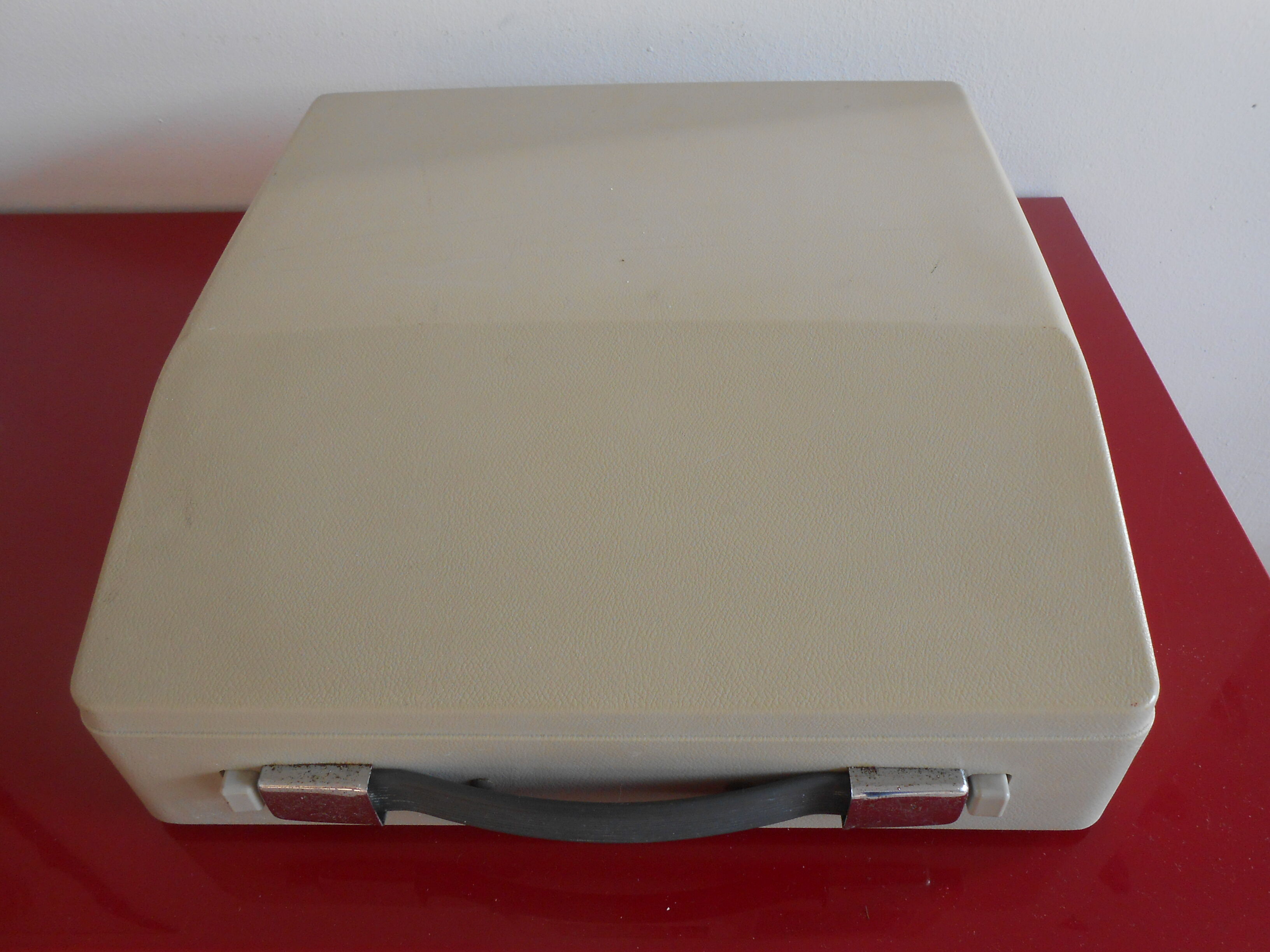 Litton Royal 200 typewriter