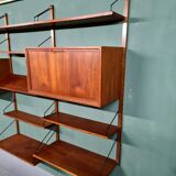 Wall unit