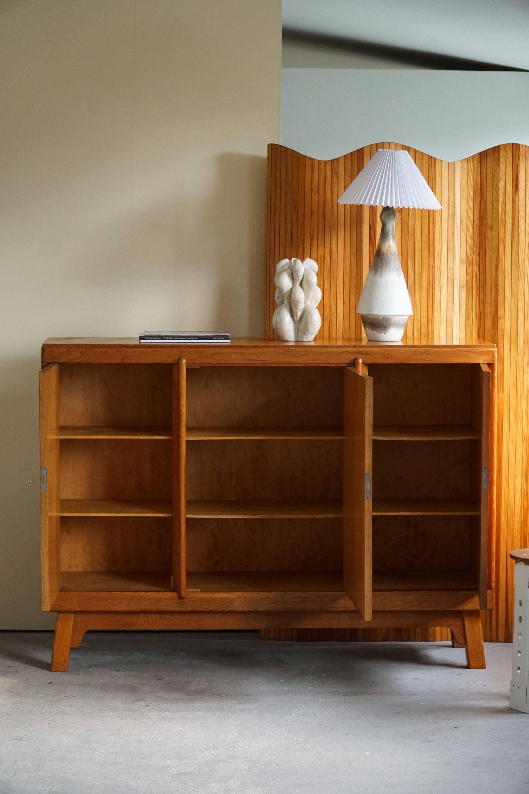 Mid-century buffet/enfilade in teak and oak, Danish cabinetmaker, 1960s