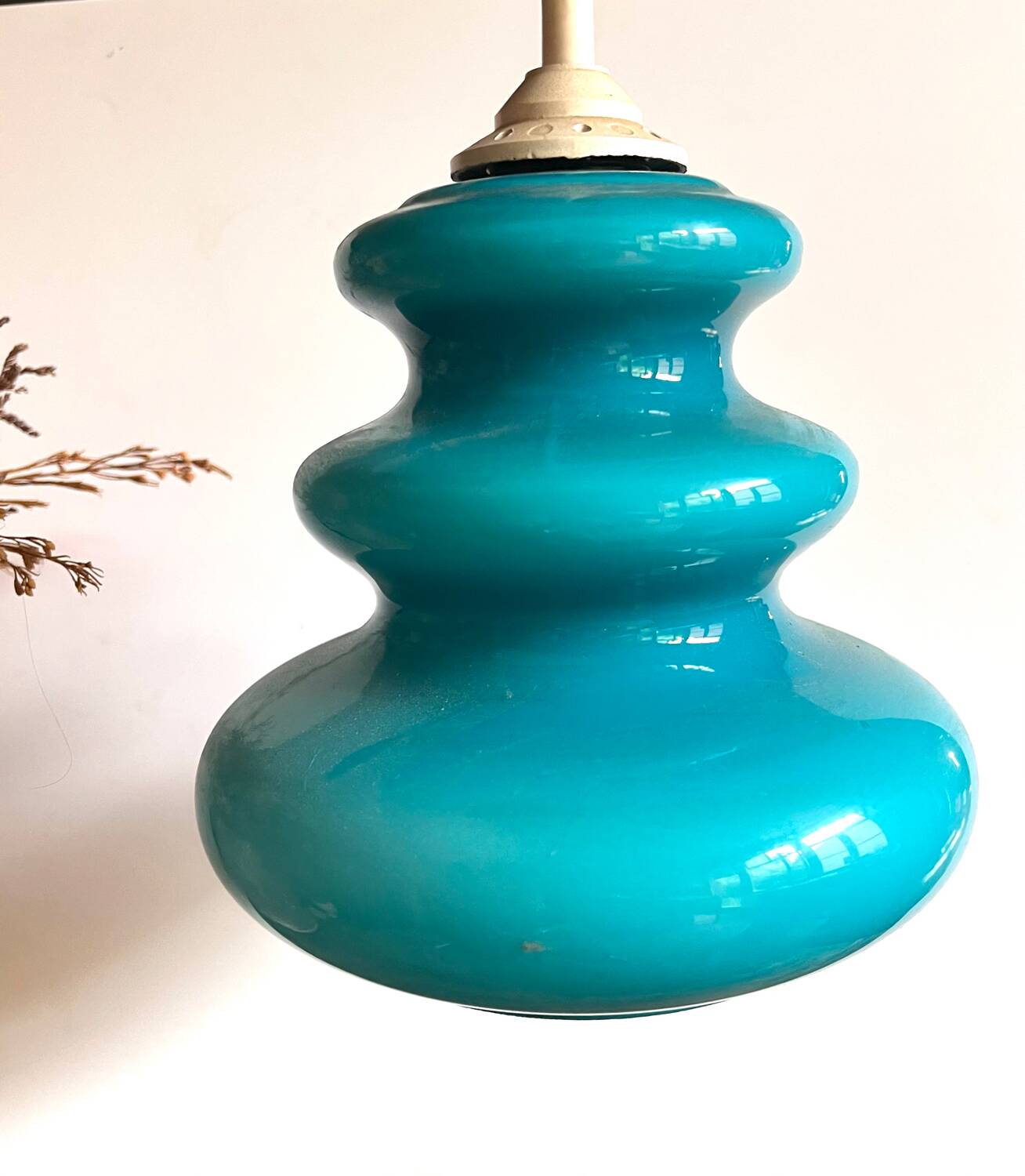 Suspension vintage en opaline