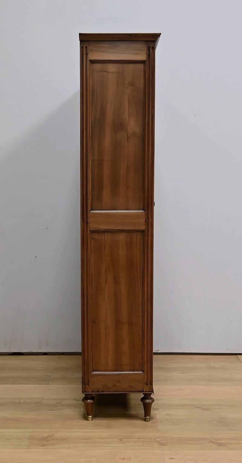 Bookcase in Solid Walnut, Louis XVI style – Mid-19th century