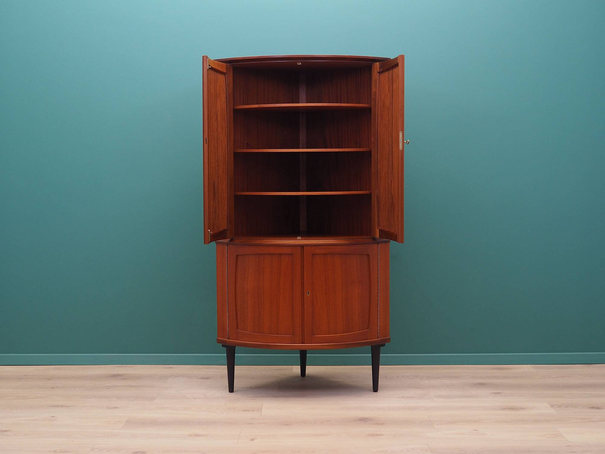 Corner cabinet in mahogany, Danish design, 1970s, production: Denmark
