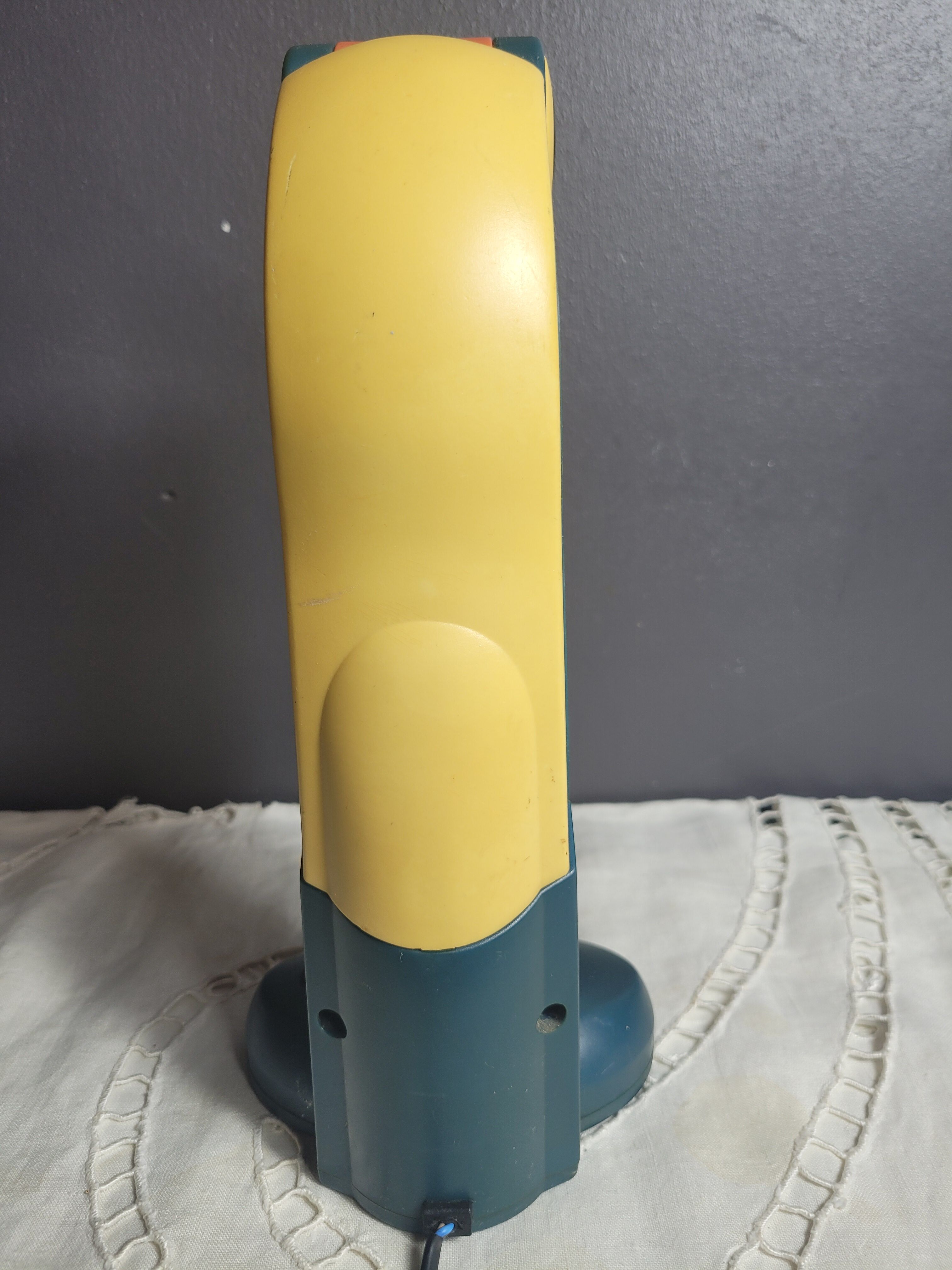Vintage toucan lamp