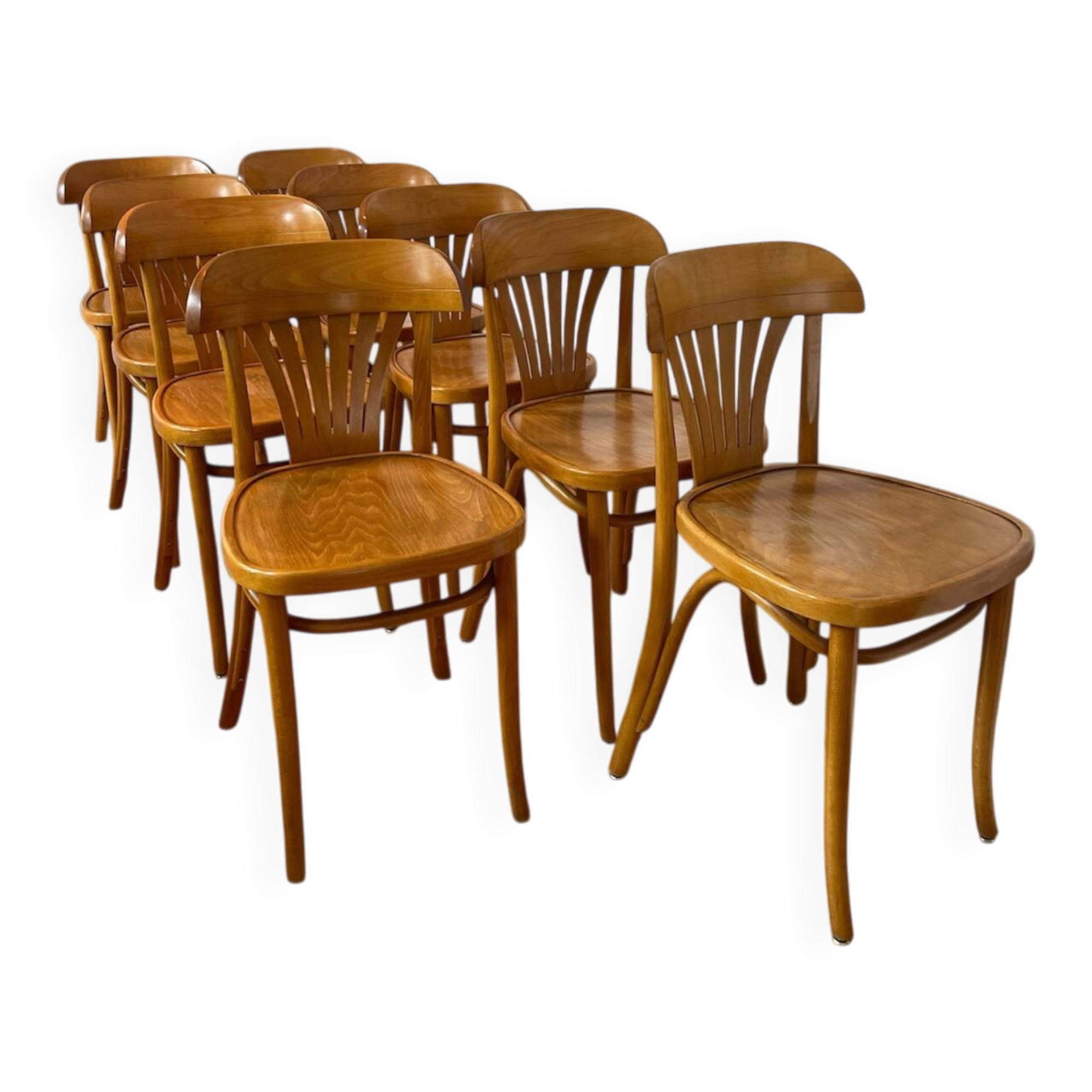 Set of 8 vintage bistro chairs in bent wood, Baumann / Tho style.