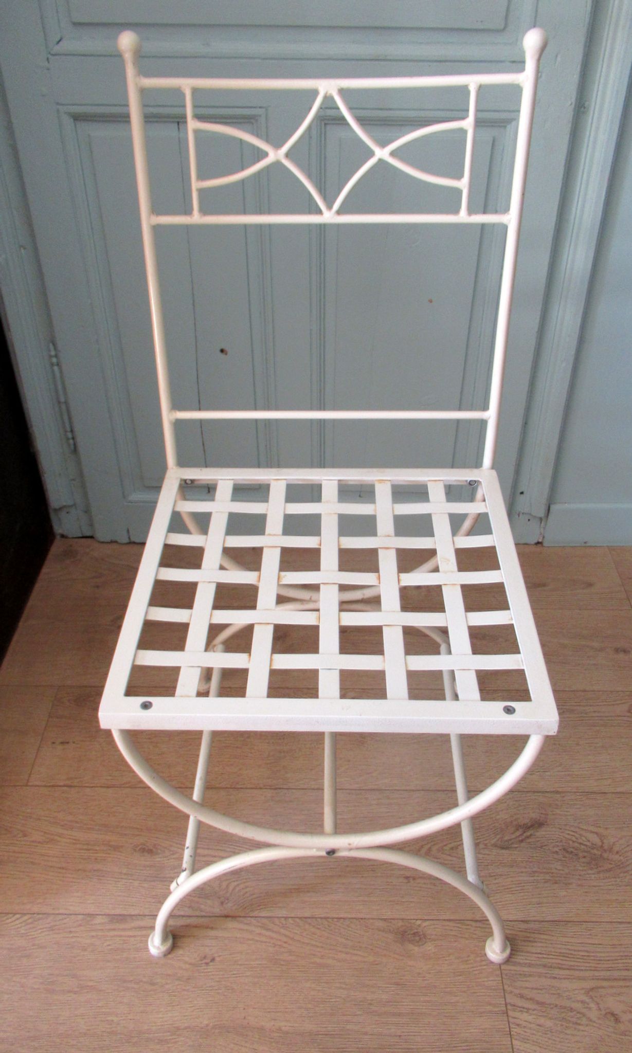 Set of garden seats, made of iron