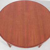 Scandinavian extendable teak dining table for 4/8 people.