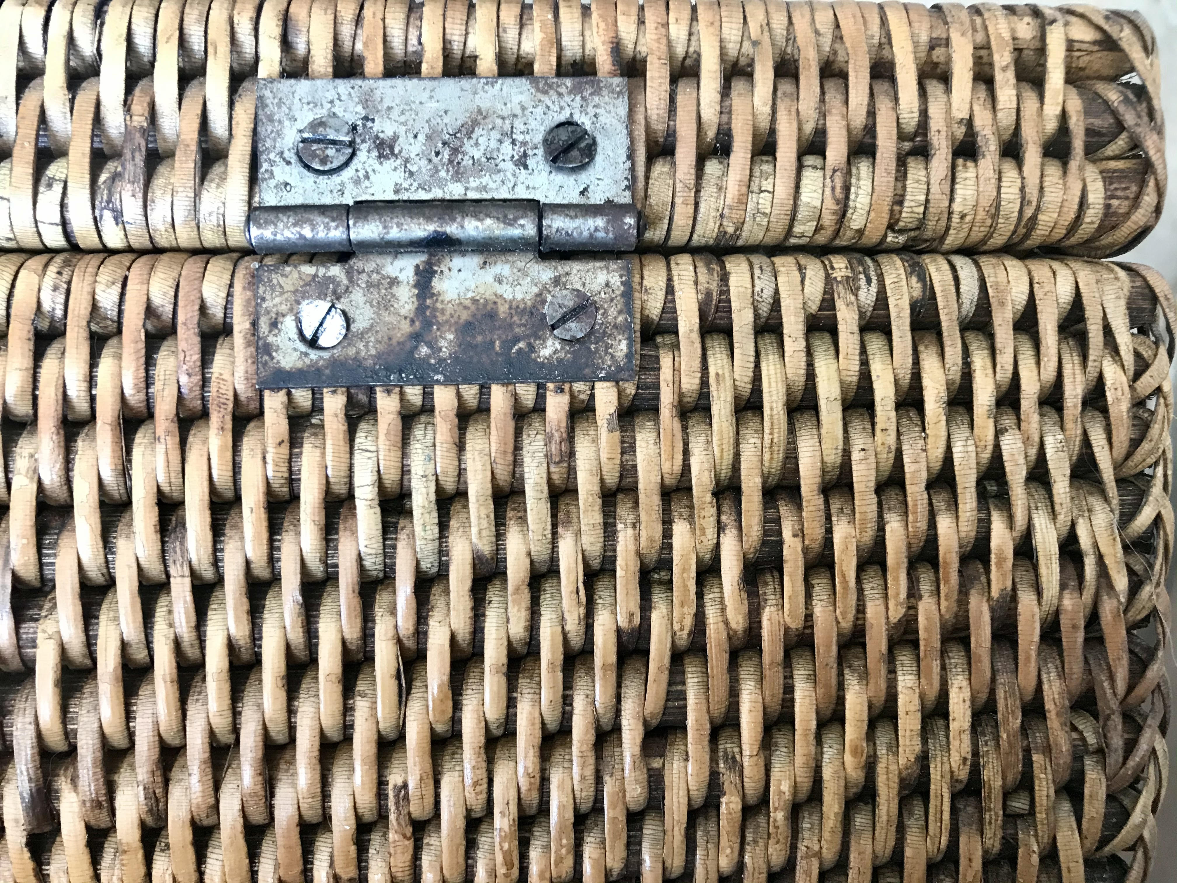Vintage rattan box
