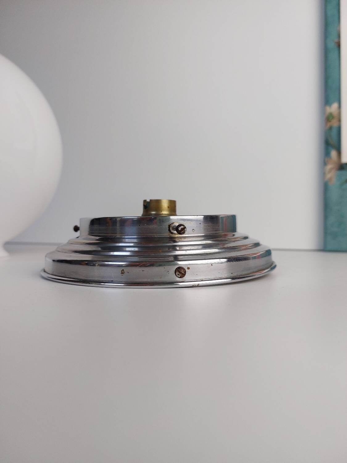 Opaline art deco ceiling light chrome support