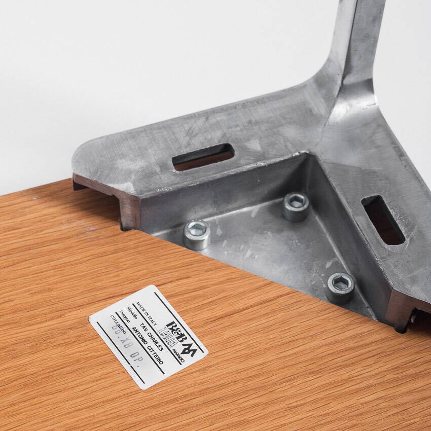 "Charles" coffee table. Oak wood. Antonio Citterio for B&B Italia.