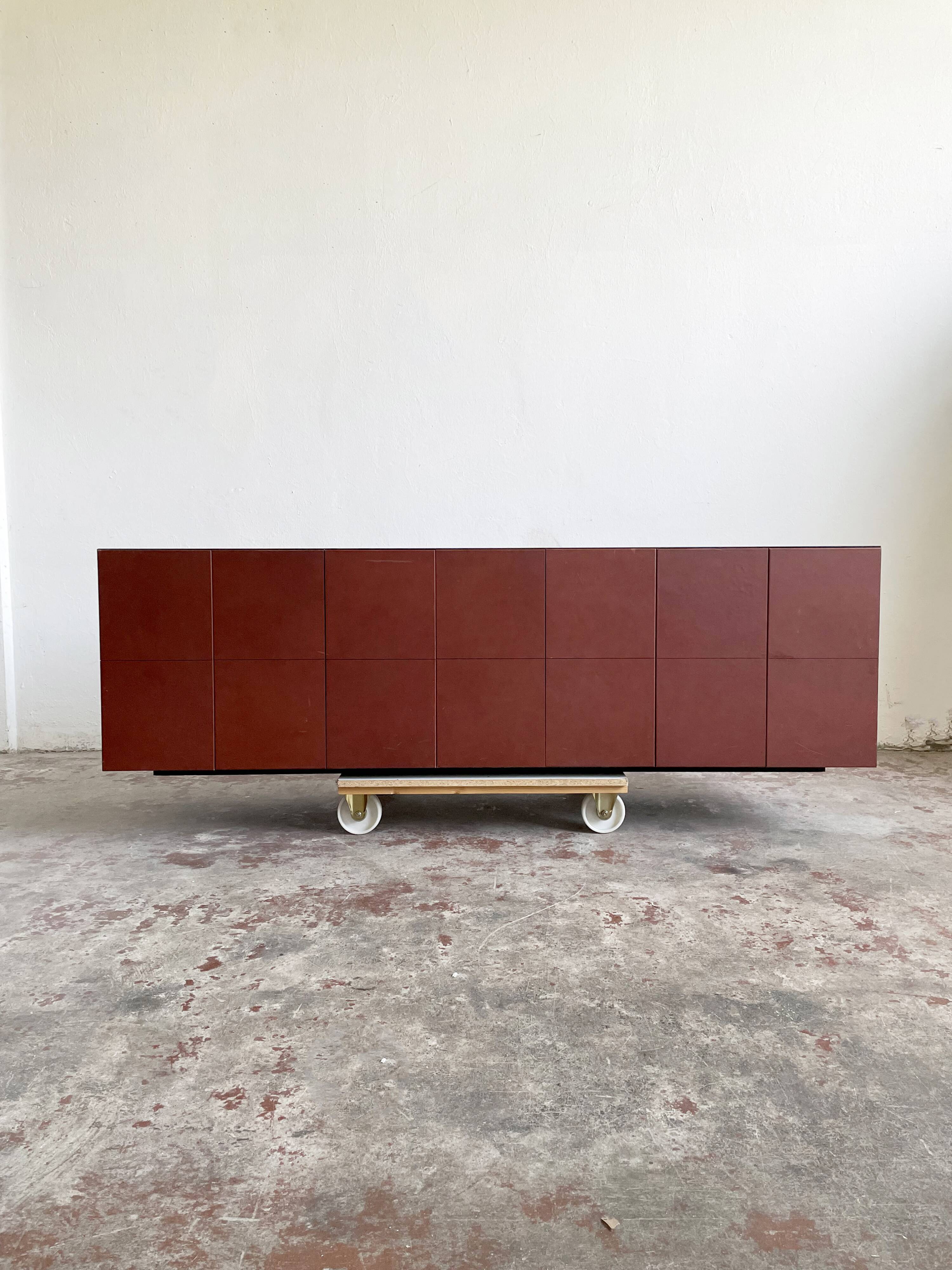 Enfilade par Lella & Massimo Vignelli pour Poltrona Frau, Italie années 1990