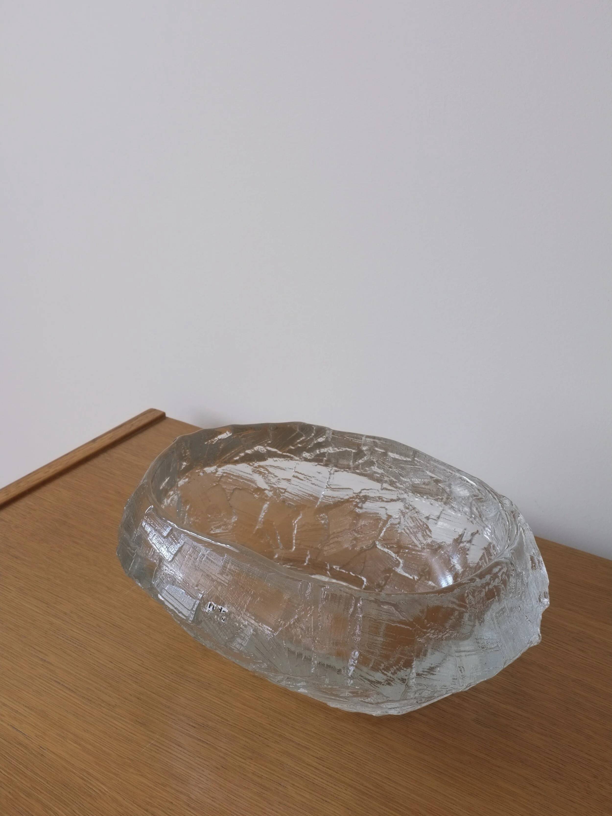 Demant brutalist glass dish by Göte Augustsson | Ruda Sweden | 1960s