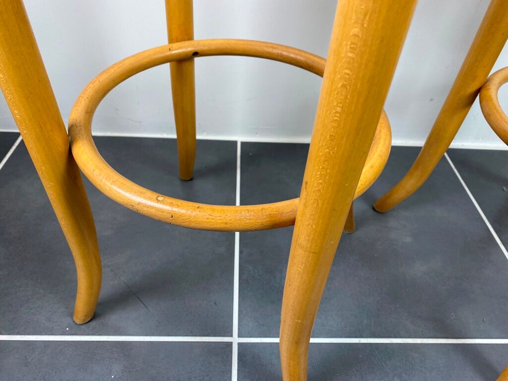 Bar stools cannage and curved wood 80s