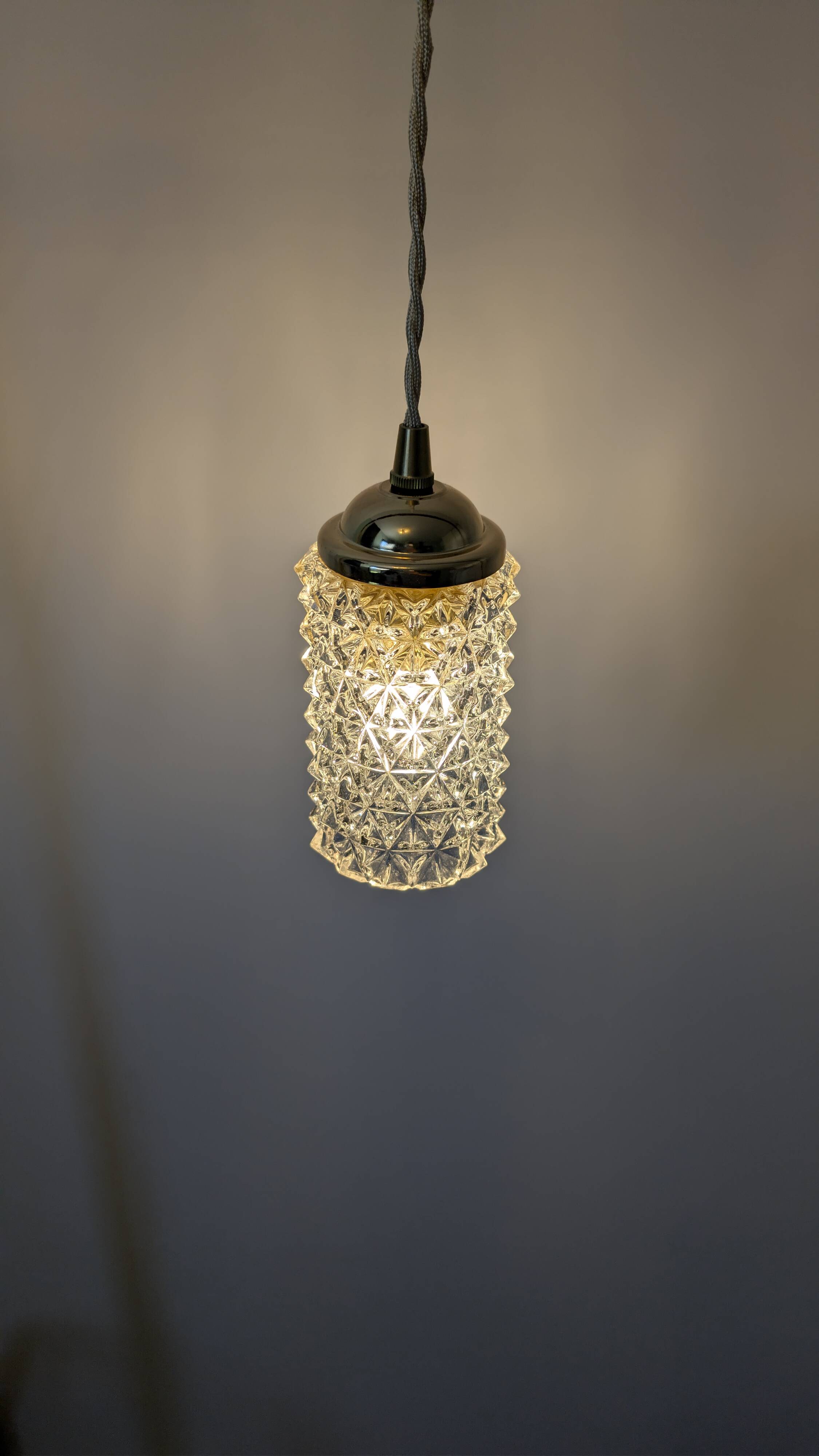 Baladeuse en verre taillé des années 60 - Lumière d'appoint (2 disponibles)