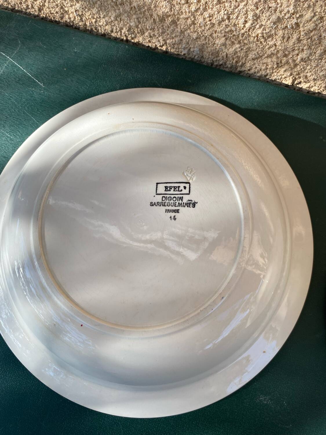 Sets of 2 presentation dishes Digoin Sarreguemines model Efel.