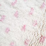 Beni Ouarain Berber rug with pink polka dots
