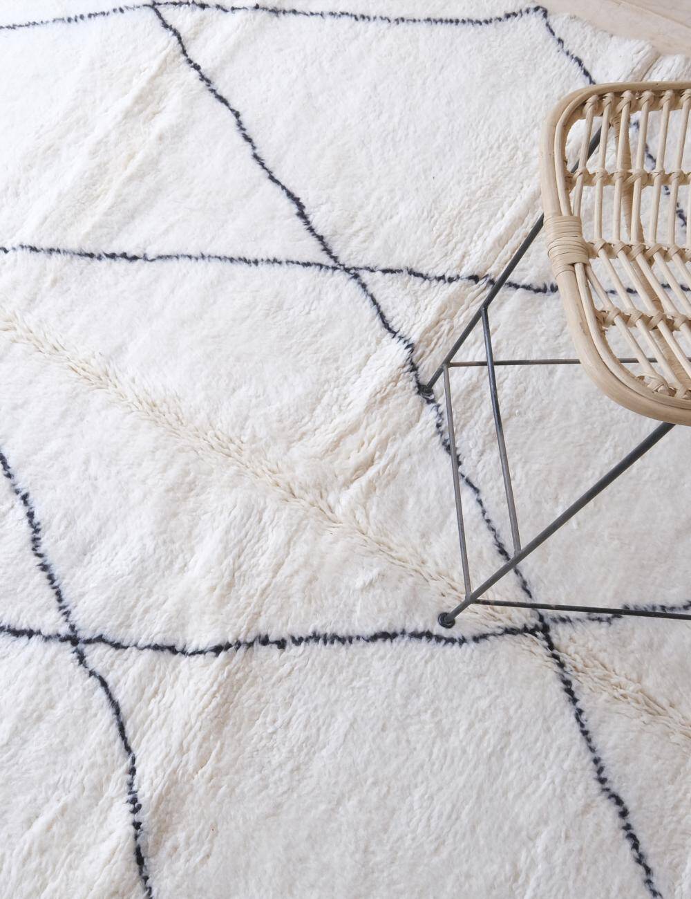 Beni Ourain rug - 277 x 252 cm